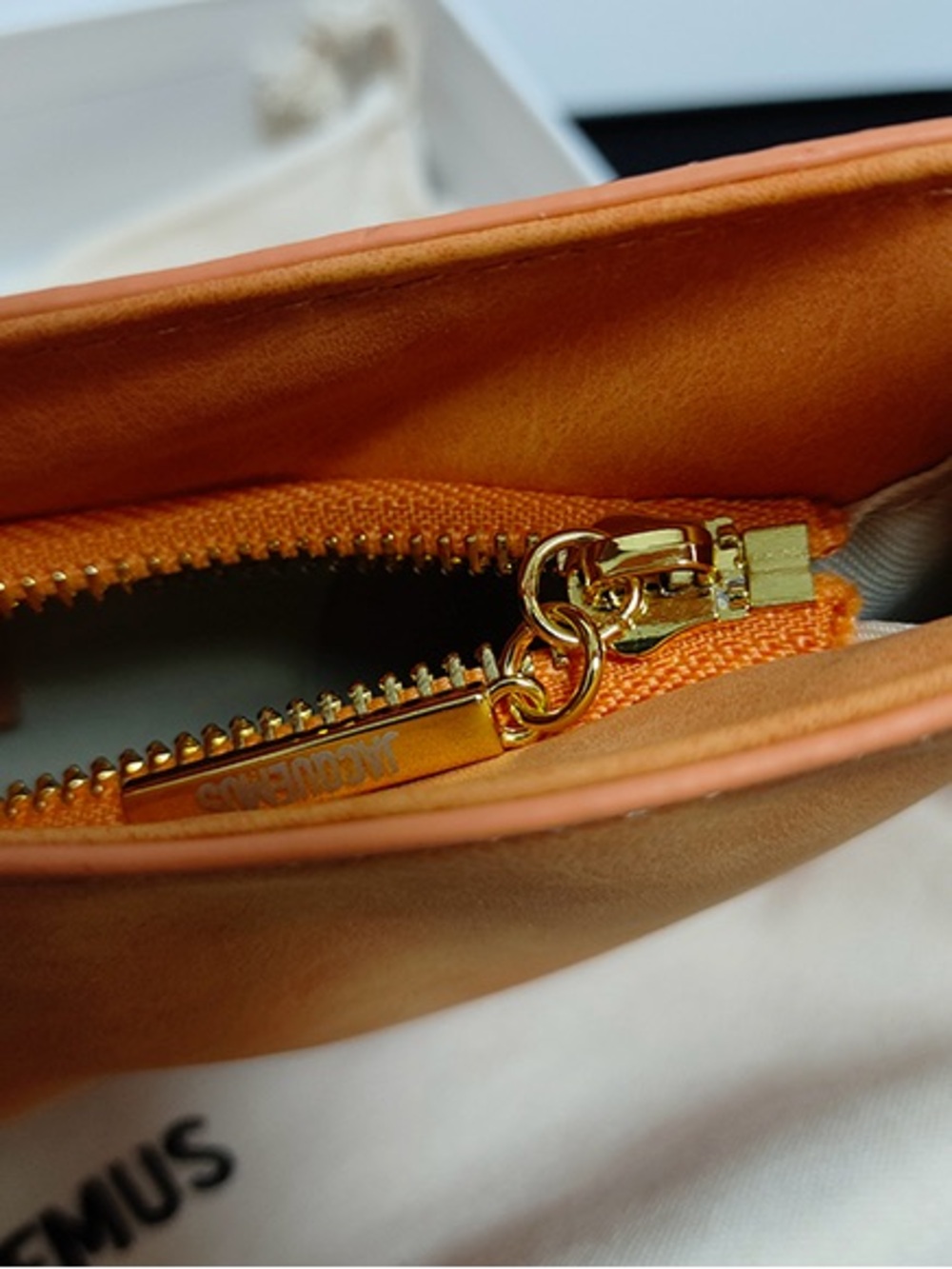 Jacquemus Orange Mini Shoulder Bag with Gold Hardware - Picture 4 of 6